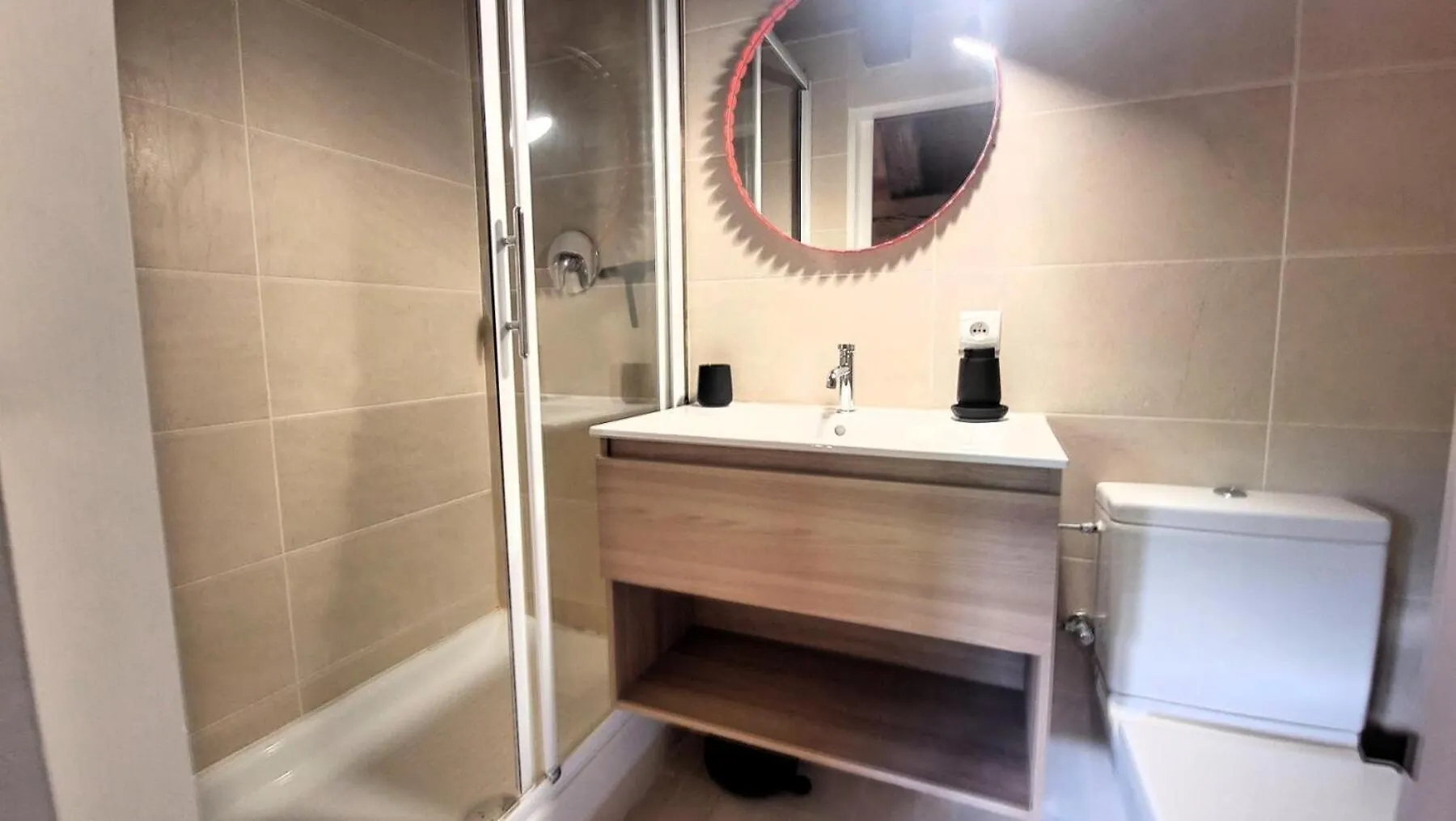Residence Le Lion D'Or A - Appartement Confortable, Sous Toit, Acces Facile Aux Commerces Mae-0871 Les Gets 0*,  France